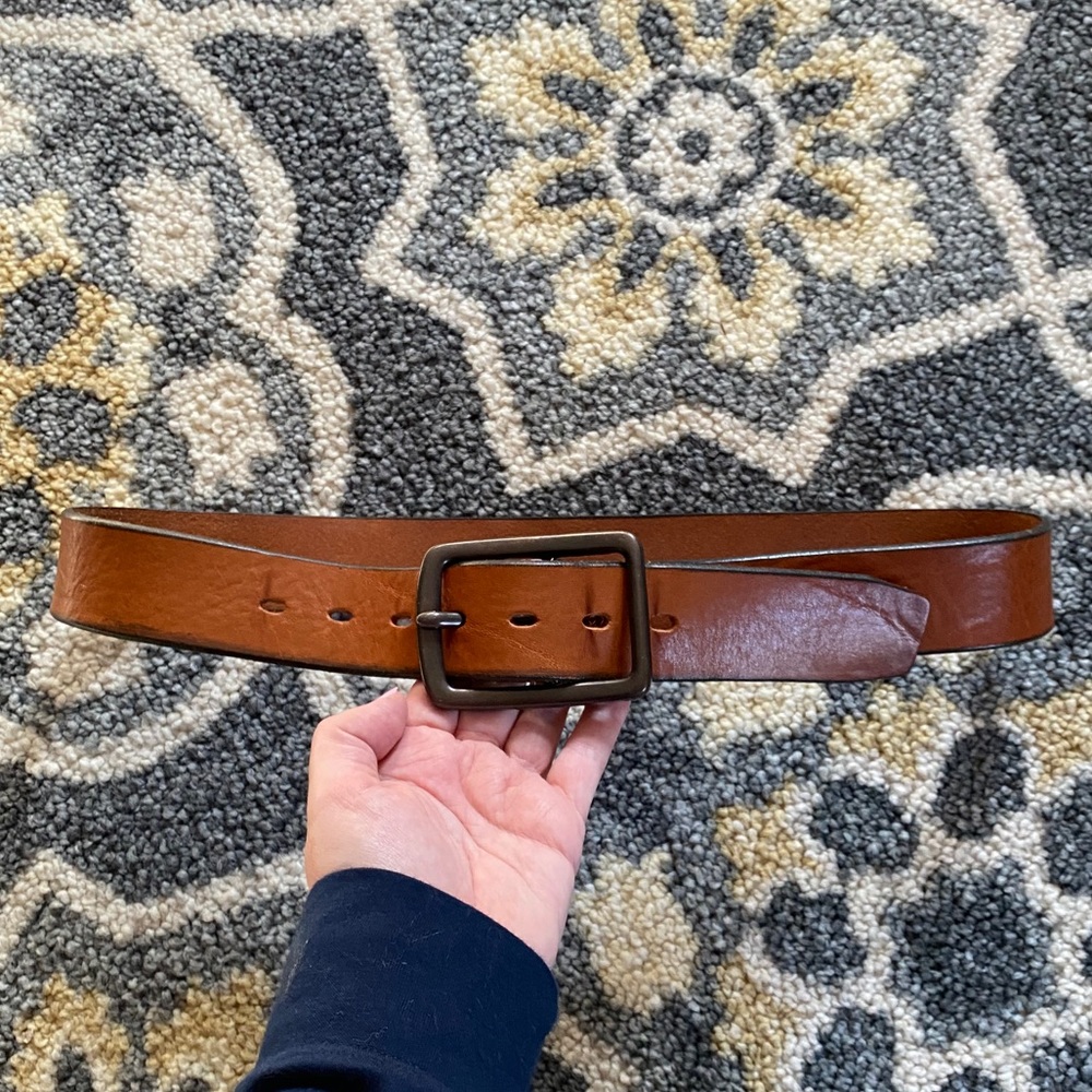 GORGEOUS brown leather belt